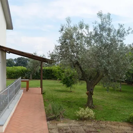 La Valle Dei Peschi Vada