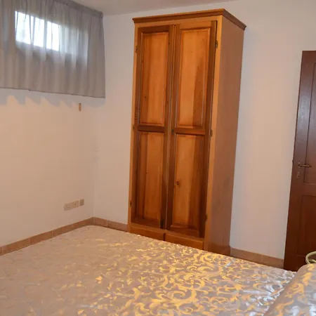 La Valle Dei Peschi Vada