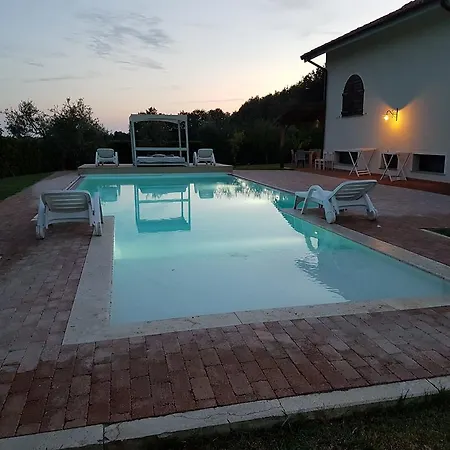 La Valle Dei Peschi *